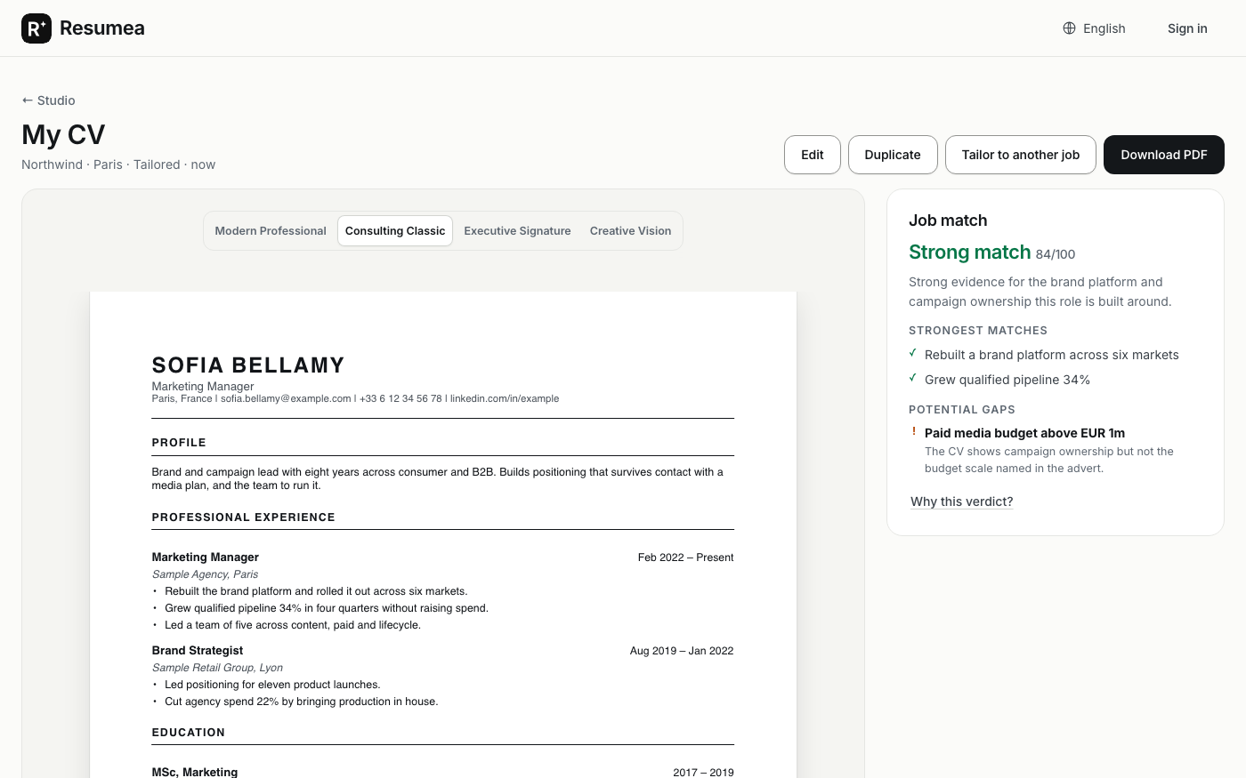 The finished CV with the Download PDF button